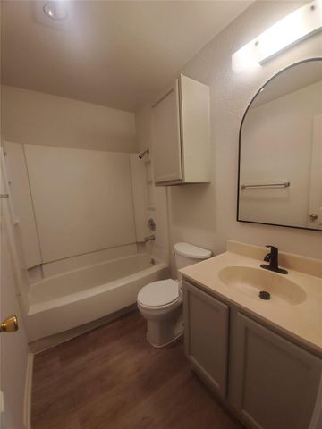 6909 HYLAND CIR A, Austin, TX 78744
