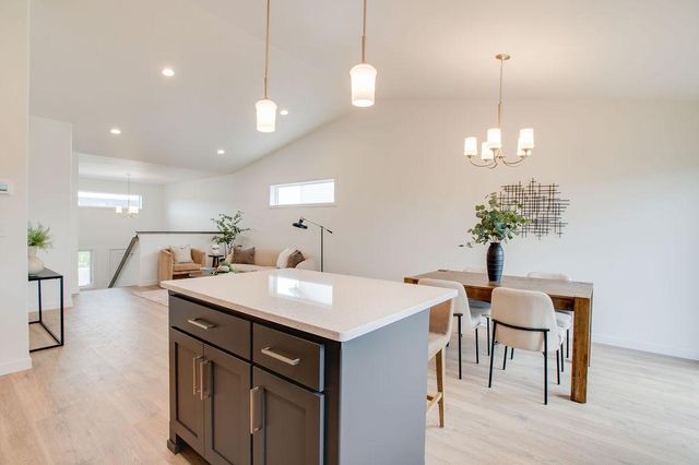 3843 19th Street S, Moorhead, MN 56560