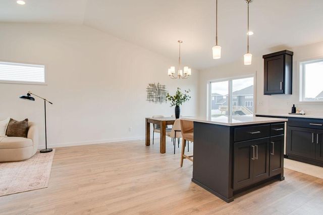 3843 19th Street S, Moorhead, MN 56560