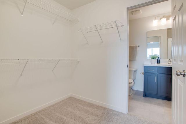 3843 19th Street S, Moorhead, MN 56560