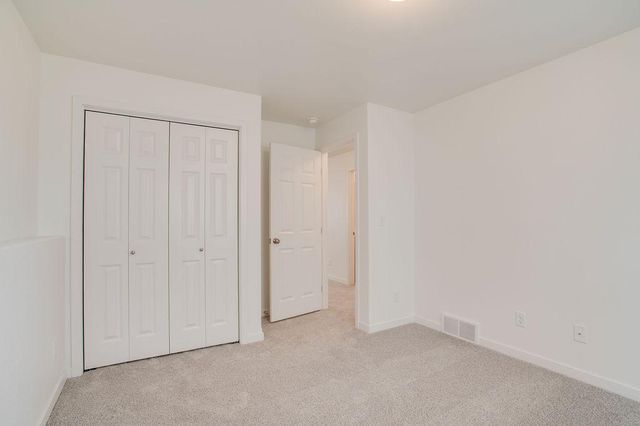 3843 19th Street S, Moorhead, MN 56560