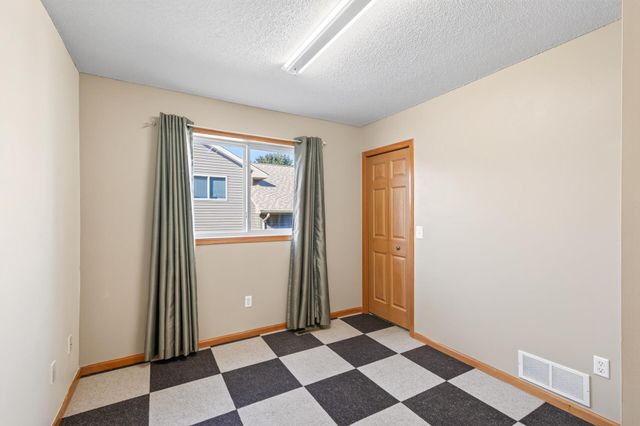 10240 Madison Street NE, Blaine, MN 55434