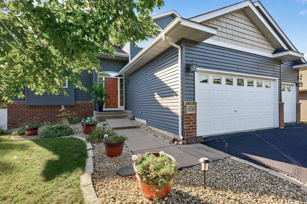 10240 Madison Street NE, Blaine, MN 55434 — photo 3