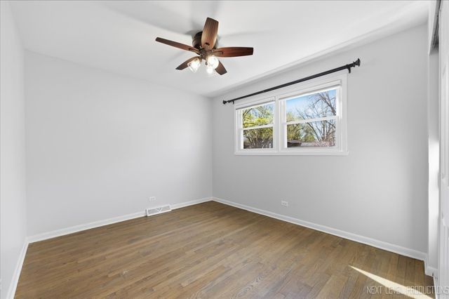 1909 Forrest Boulevard, St. Charles, IL 60174