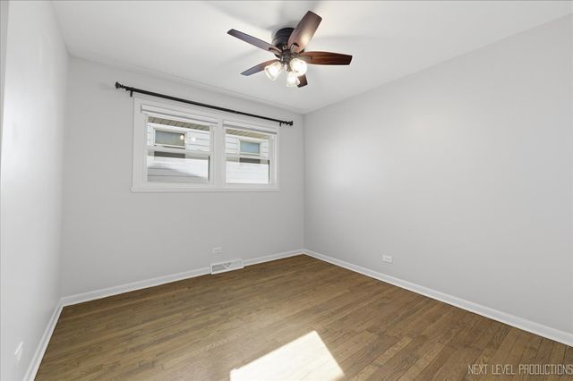 1909 Forrest Boulevard, St. Charles, IL 60174