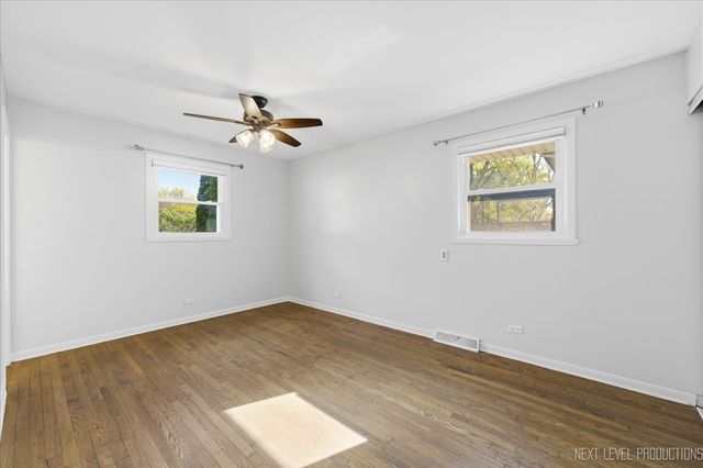 1909 Forrest Boulevard, St. Charles, IL 60174