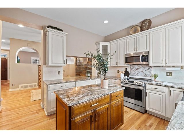 2825 Wyandot St, Denver, CO 80211