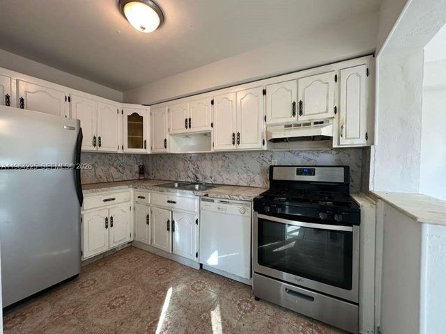 926 Polk St, Hollywood, FL 33019