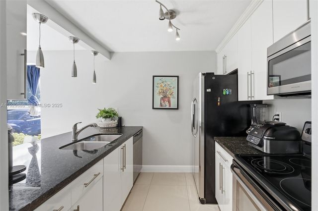 2160 SW 16th Ave 120, Miami, FL 33145