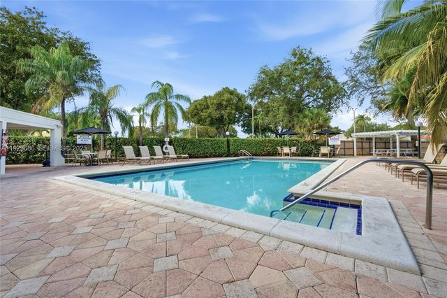 2160 SW 16th Ave 120, Miami, FL 33145