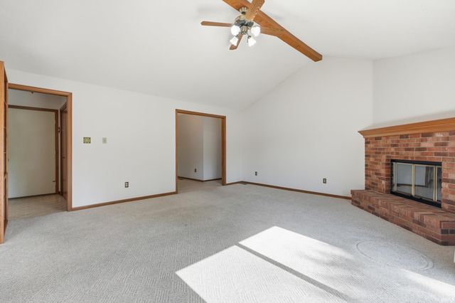 2921 Settlement Creek Run, Fort Wayne, IN 46804