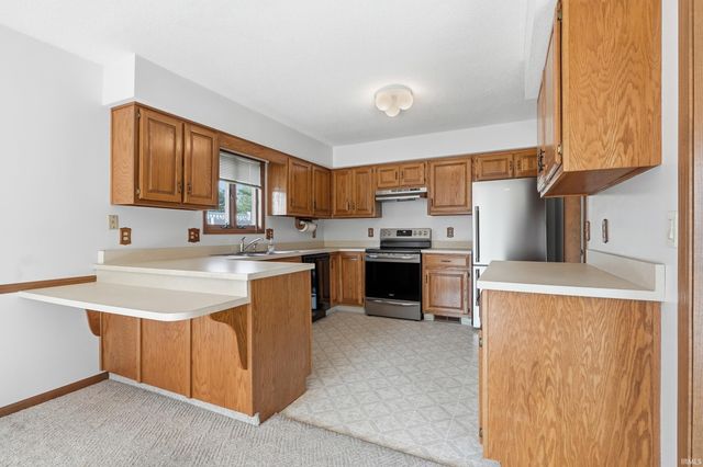 2921 Settlement Creek Run, Fort Wayne, IN 46804