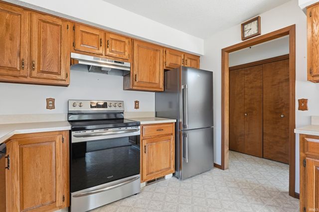 2921 Settlement Creek Run, Fort Wayne, IN 46804