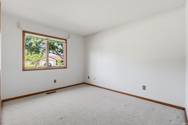 2921 Settlement Creek Run, Fort Wayne, IN 46804