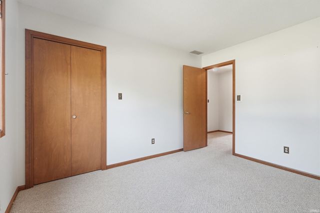 2921 Settlement Creek Run, Fort Wayne, IN 46804