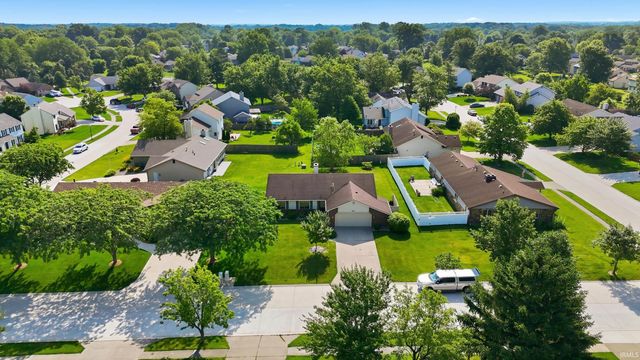 2921 Settlement Creek Run, Fort Wayne, IN 46804
