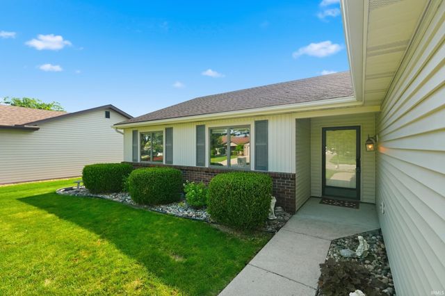 2921 Settlement Creek Run, Fort Wayne, IN 46804