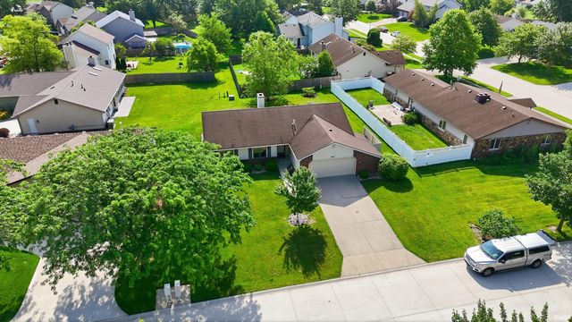 2921 Settlement Creek Run, Fort Wayne, IN 46804