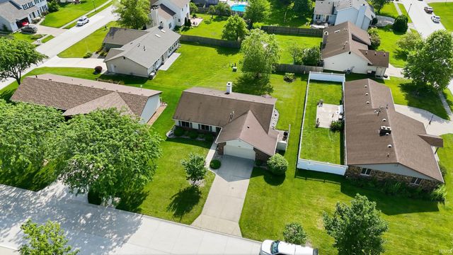 2921 Settlement Creek Run, Fort Wayne, IN 46804