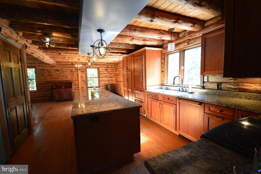 450 OPEQUON WOODS CIR, Stephenson, VA 22656