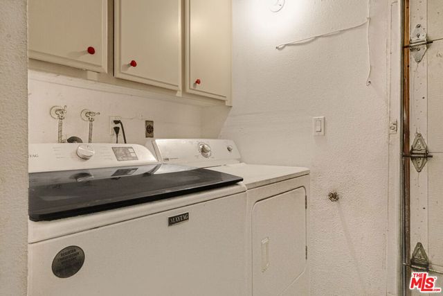 5215 White Oak Avenue 2, Los Angeles, CA 91316