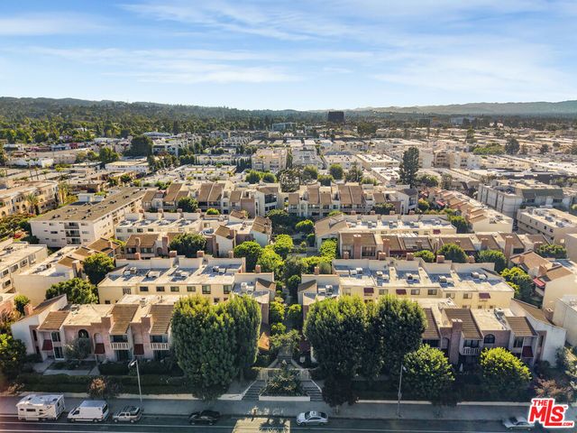 5215 White Oak Avenue 2, Los Angeles, CA 91316