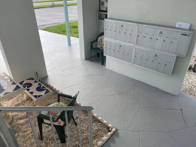 1117 Lake Terrace F-210, Boynton Beach, FL 33426