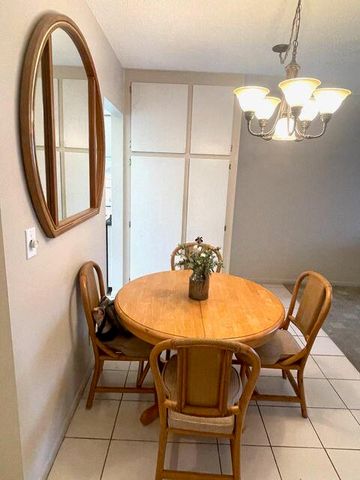 1117 Lake Terrace F-210, Boynton Beach, FL 33426