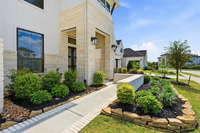 10926 White Mangrove Drive, Cypress, TX 77433