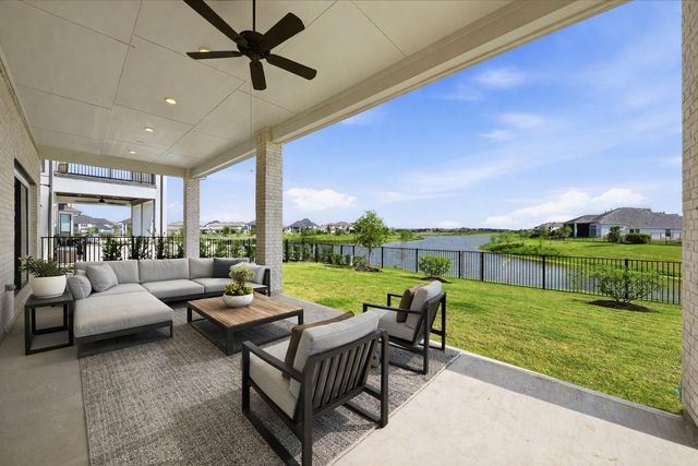 10926 White Mangrove Drive, Cypress, TX 77433