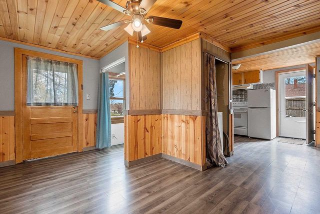 1713 BURNS AVENUE, Green Bay, WI 54303