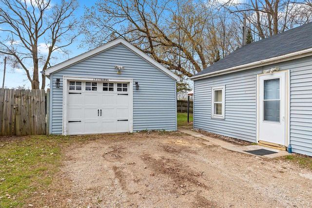 1713 BURNS AVENUE, Green Bay, WI 54303
