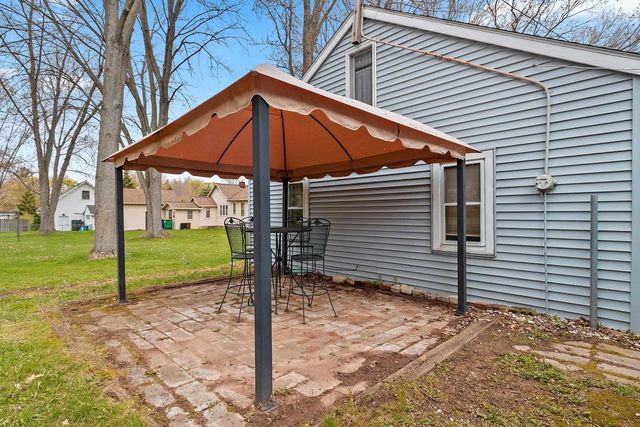 1713 BURNS AVENUE, Green Bay, WI 54303
