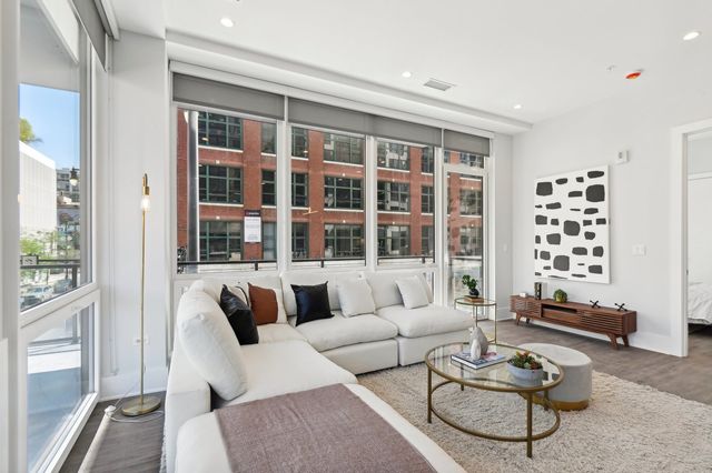 812 W Adams Street 515, Chicago, IL 60607