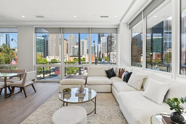 812 W Adams Street 515, Chicago, IL 60607