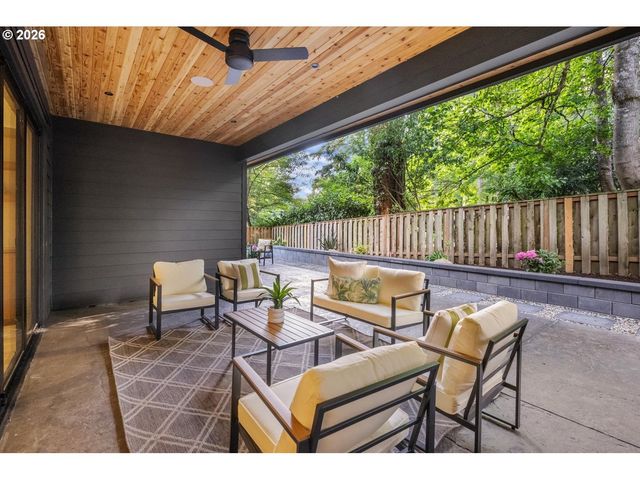 5154 Sw Dawn St, Lake Oswego, OR 97035