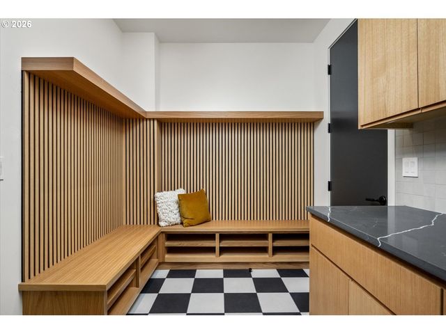 5154 Sw Dawn St, Lake Oswego, OR 97035