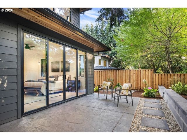 5154 Sw Dawn St, Lake Oswego, OR 97035