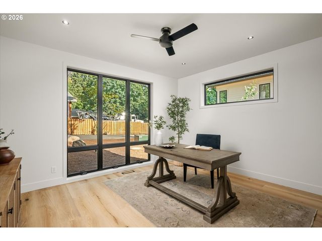 5154 Sw Dawn St, Lake Oswego, OR 97035