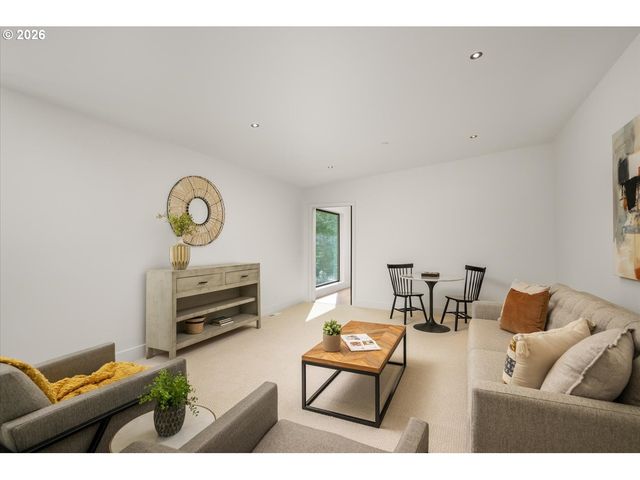 5154 Sw Dawn St, Lake Oswego, OR 97035