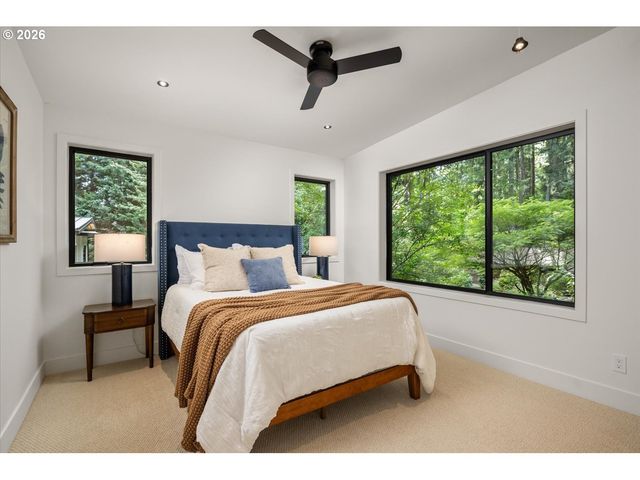 5154 Sw Dawn St, Lake Oswego, OR 97035
