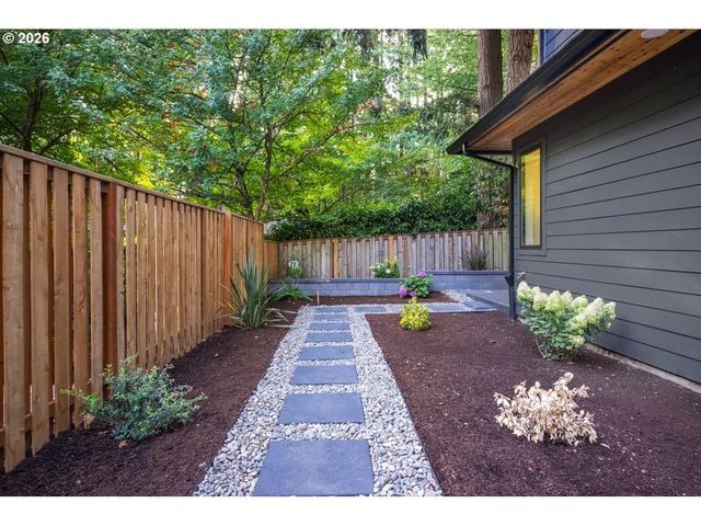 5154 Sw Dawn St, Lake Oswego, OR 97035