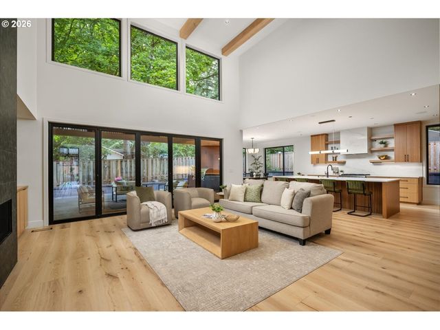 5154 Sw Dawn St, Lake Oswego, OR 97035