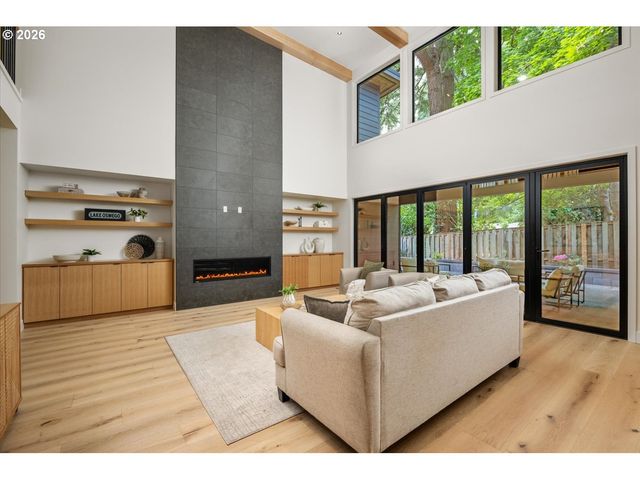 5154 Sw Dawn St, Lake Oswego, OR 97035