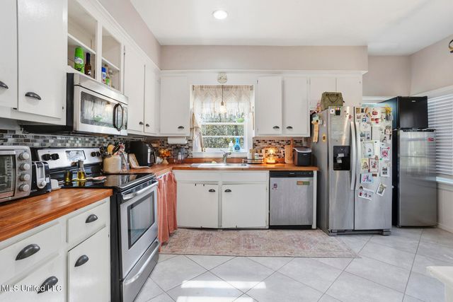 4023 Robin Drive, Jackson, MS 39206