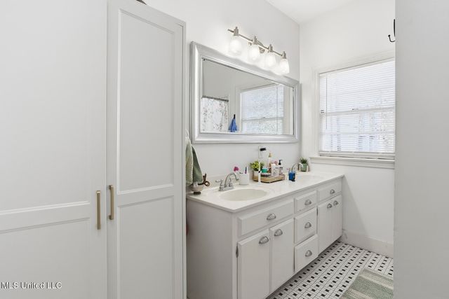 4023 Robin Drive, Jackson, MS 39206