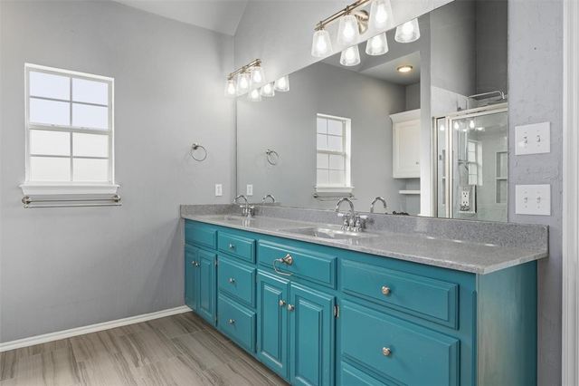 4000 Eaton Place, Edmond, OK 73034