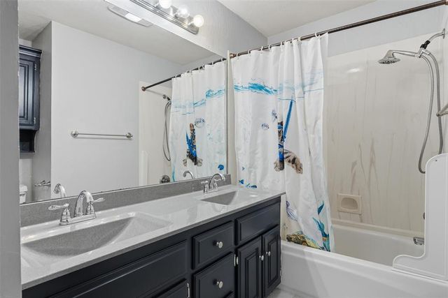 4000 Eaton Place, Edmond, OK 73034