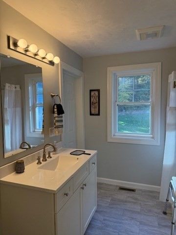 236 Snake Hill Rd, Ayer, MA 01432