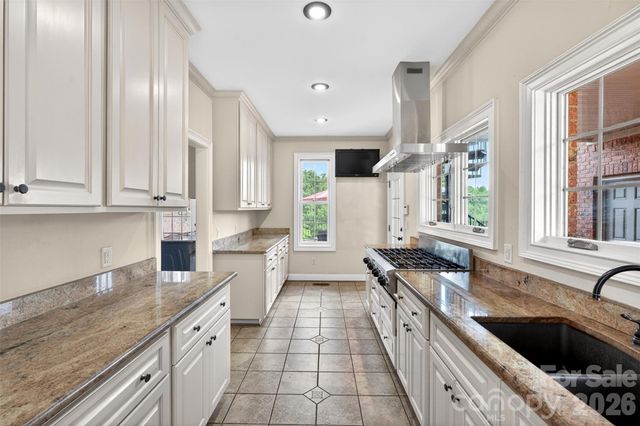 502 Hickory Hollow Road, Inman, SC 29349